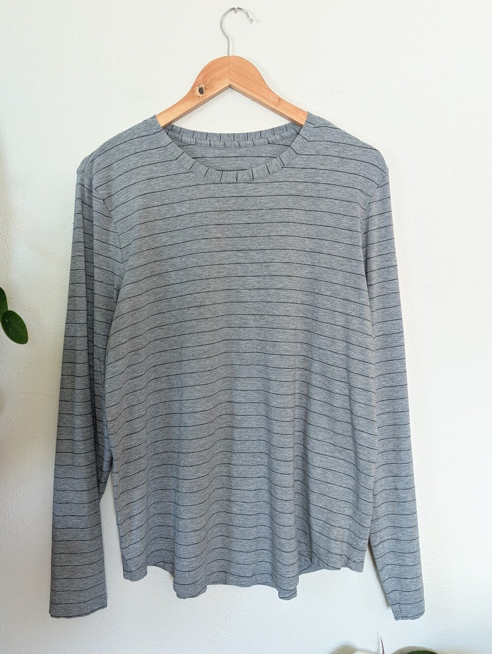 Lululemon | Love | Long Sleeve Short Serve Stripe Heathered Medium Grey Black